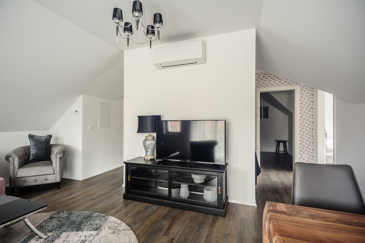 Apartments Villa Tatiana Bled Bagian luar foto