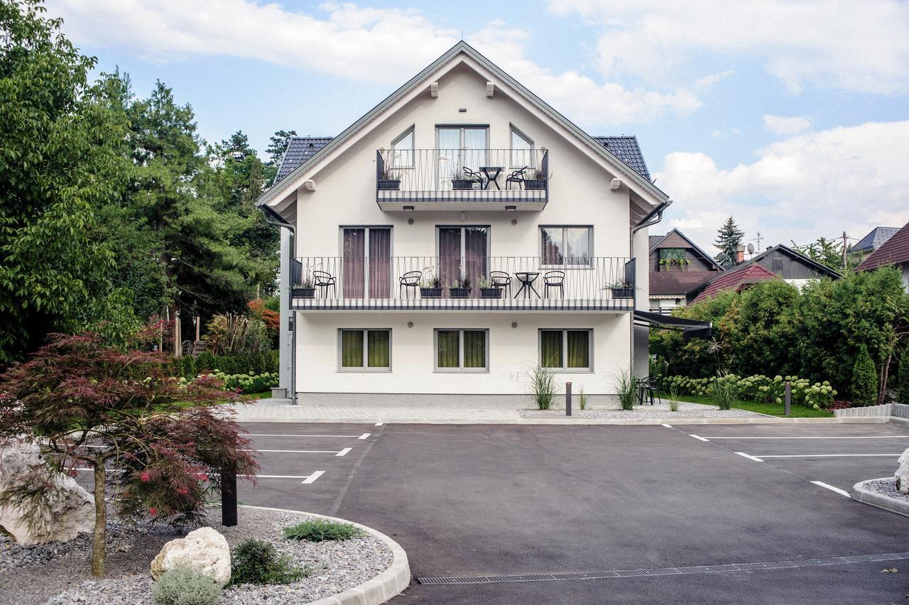 Apartments Villa Tatiana Bled Bagian luar foto